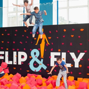 Фото от владельца Flip & Fly, батутный центр