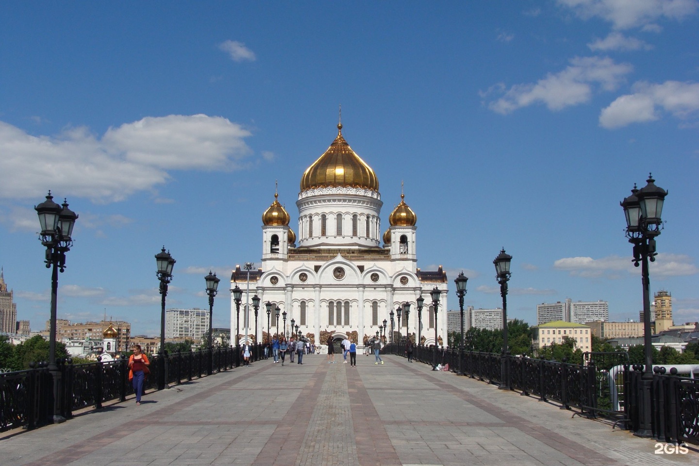 Москва волхонка 15. Москва. Храм Христа Спасителя. Храм Христа Спасителя в Москве фото. Центр искусств храма Христа Спасителя.