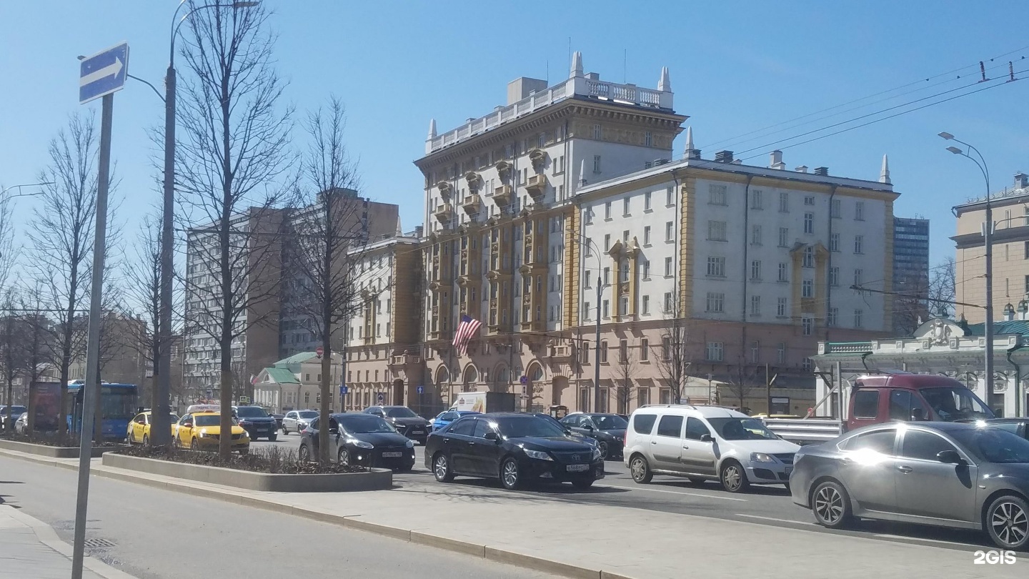 Новинский бульвар 19-23. Посольство Соединенных Штатов Америки в г Москве. Посольство США на Новинском бульваре 1990. Новинский бульвар 14.