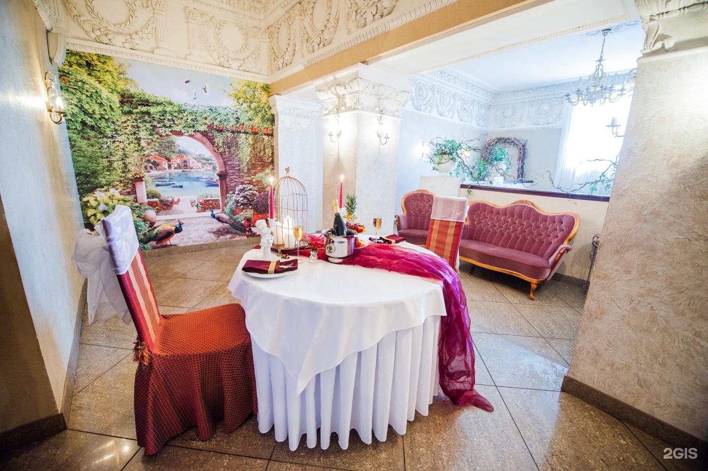 Випс воронеж. Шоу бар зависть спб. Боулинг тц июнь спб. Панферов випс. Vips spb.