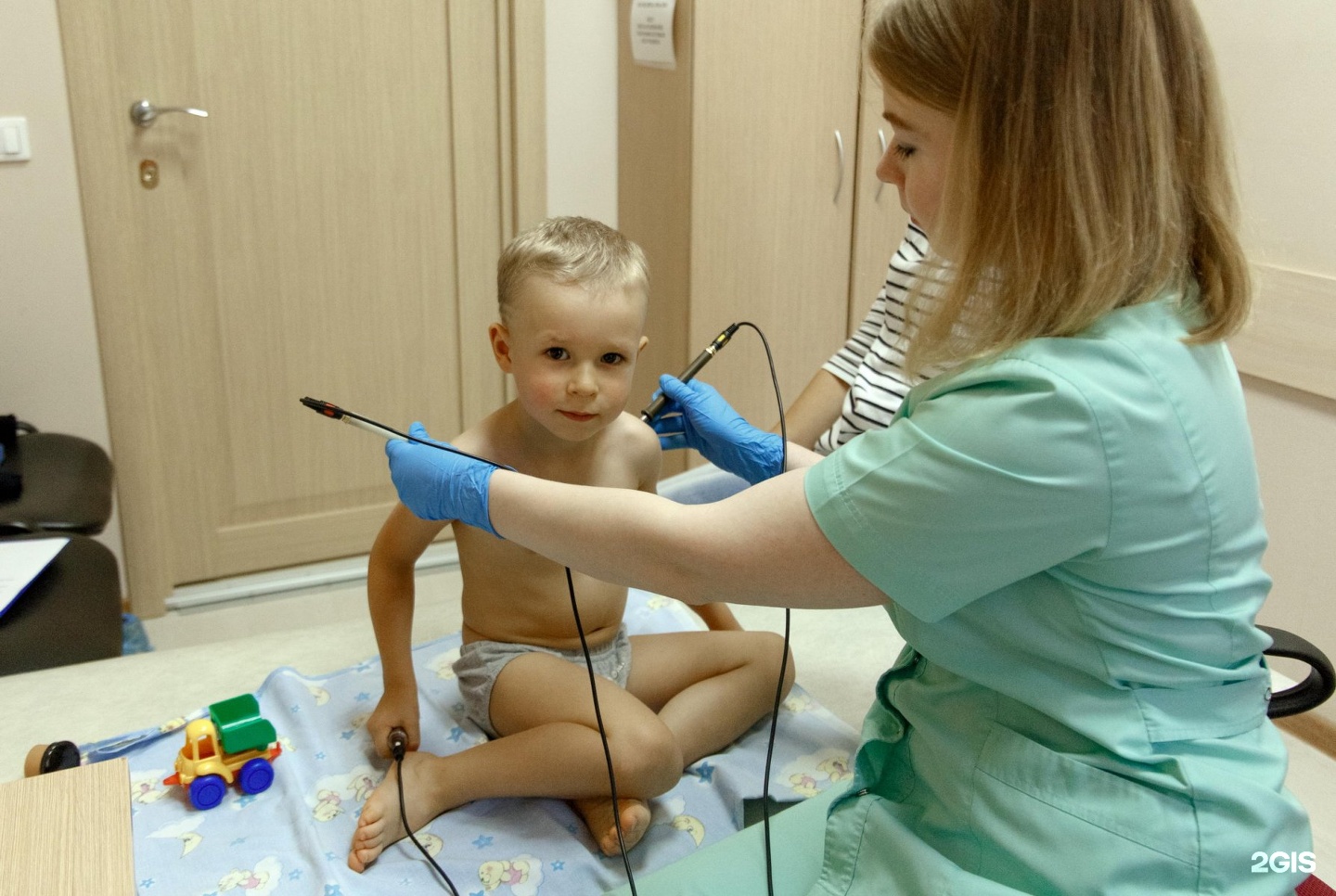 Зрр центры. Микротоковая рефлексотерапия при ДЦП. Рефлексотерапия для детей. Микротоковой рефлексотерапии для детей.