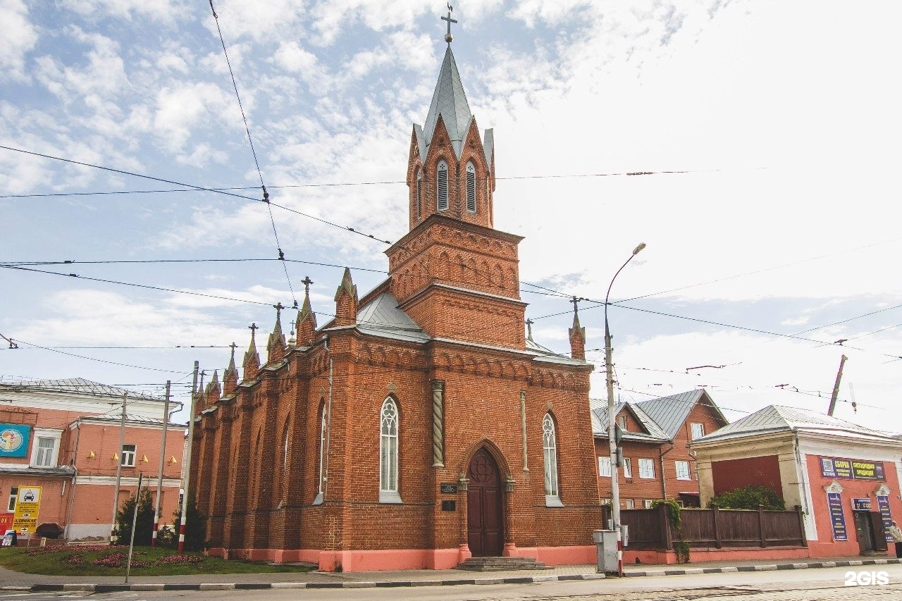 Кирха омск. Евангелическо-Лютеранская Церковь Святой Марии. Лютеранская кирха Пермь. Ульяновск кирха на Ленина. Евангелическая-Лютеранская Церковь, г. Омск.