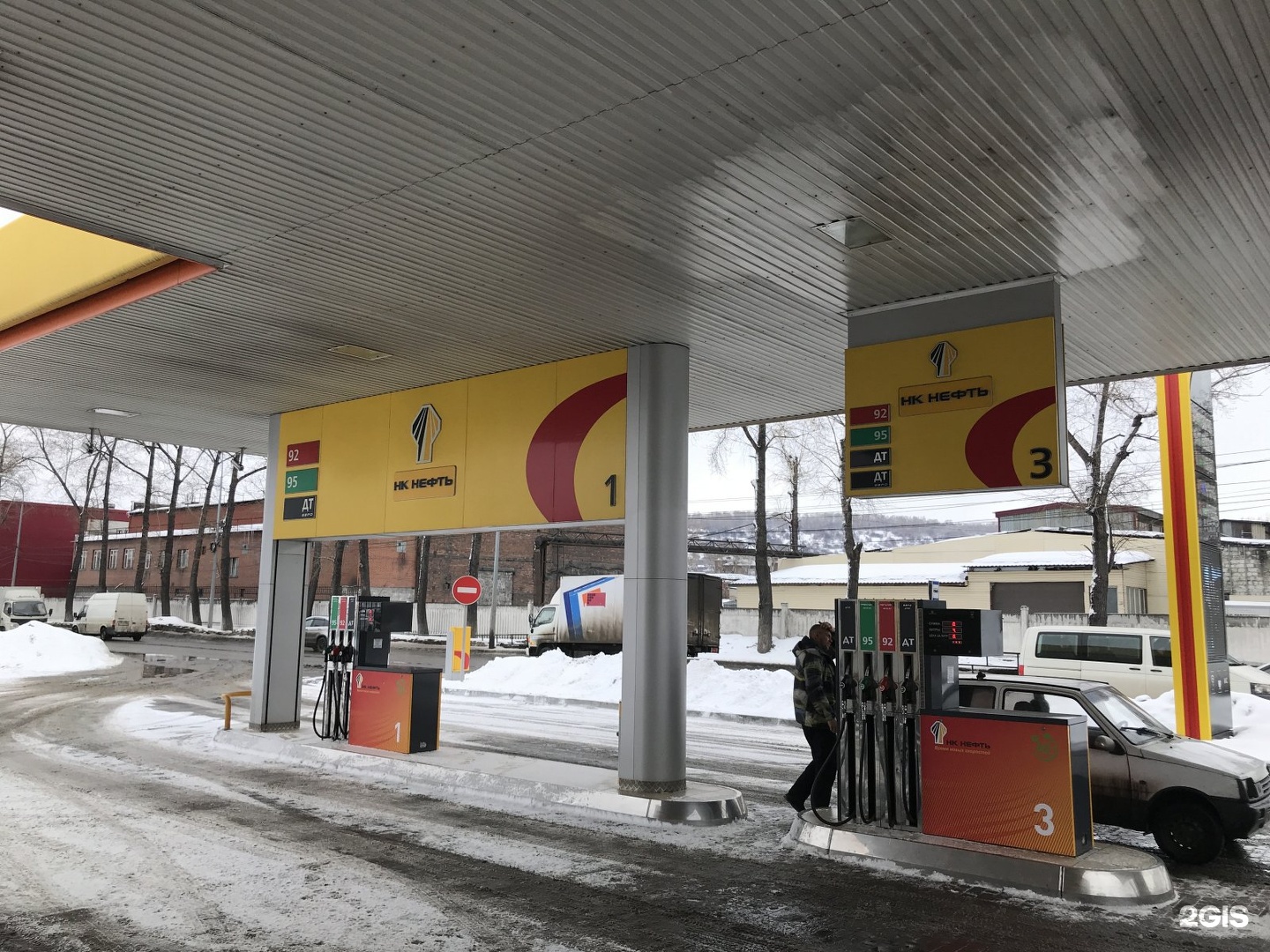 Обнорского 1 новокузнецк. Азс нк нефть. азс новокузнецк. обнорская автобаза новокузнецк. нк нефть калтан фото.