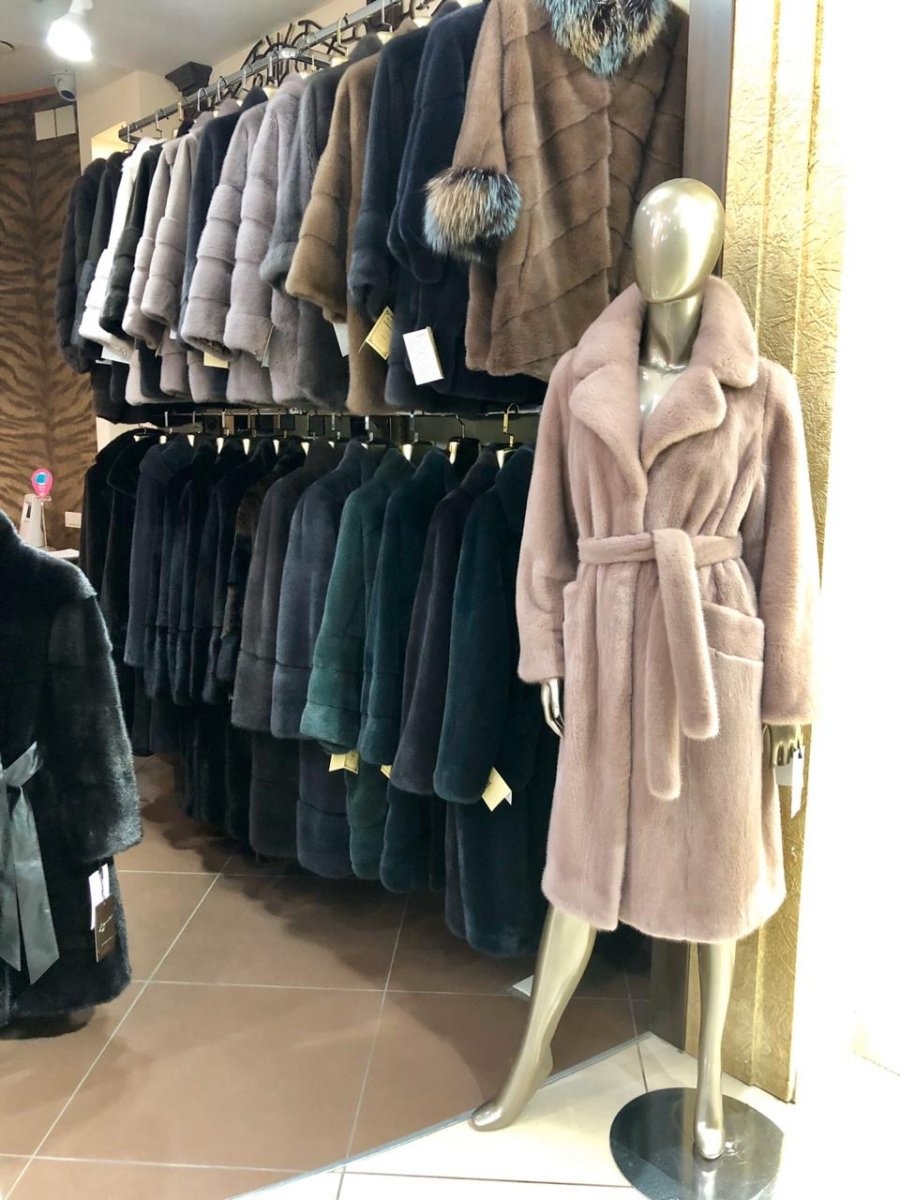 Кожа и меха новороссийск. Магазин кожи и меха. Мех кожа брянск. Мир кожи в красноярске. Мех кожа брянск.