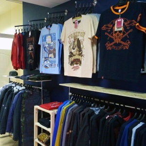 Фото от владельца База, магазин молодежной городской одежды отечественных брендов