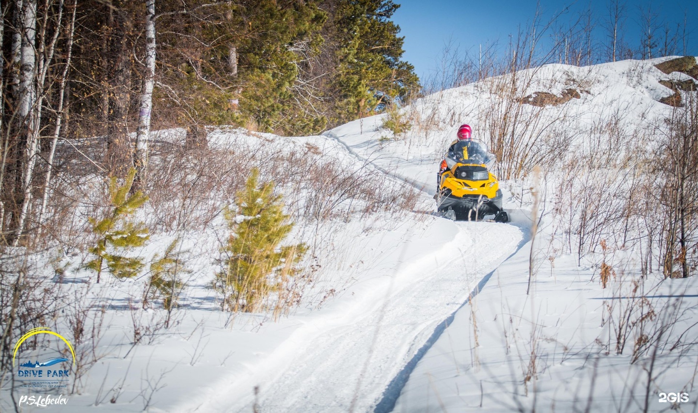 драйв парк. огневой рубеж красноярск снегоходы. • катание на снегоходах на красноярском море. туры на снегоходах красноярск. снегоход.