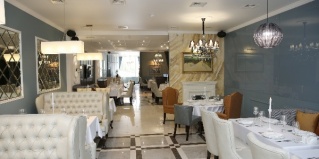 Красноярск: Отель Снежная cова