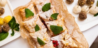 Астрахань: Отель Azimut Сити Отель Астрахань