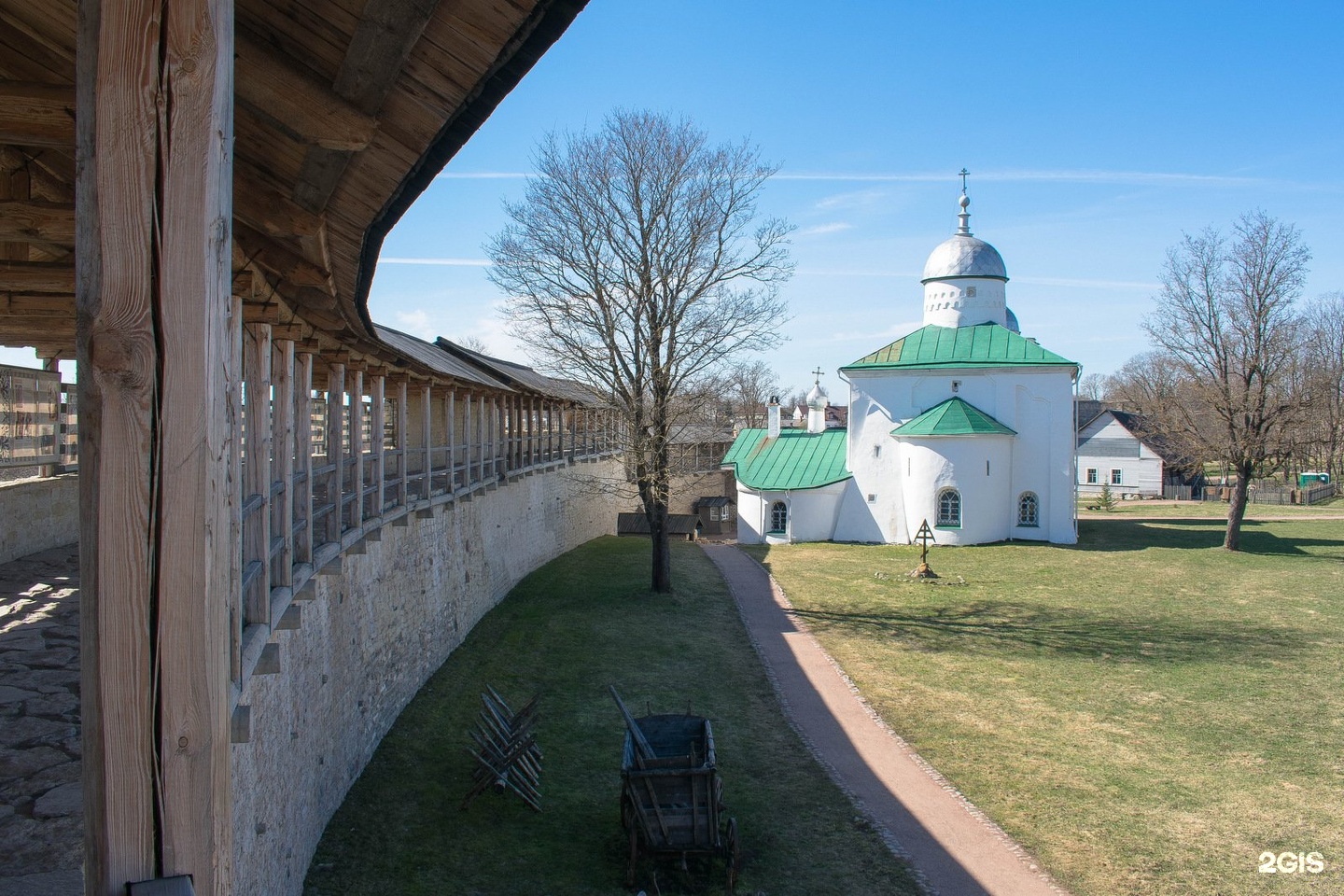 Историко архитектурные заповедники. Изборский музей-заповедник. Изборск музей. Псково-Изборский музей-заповедник. Архитектурно-ландшафтный музей-заповеднику «Изборск.