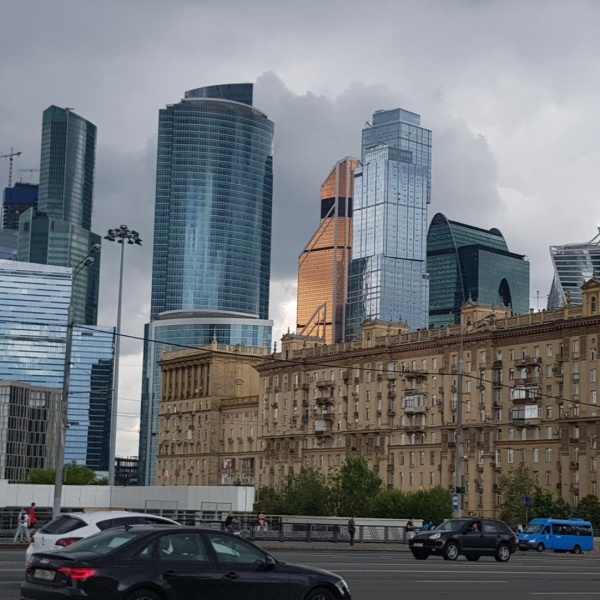 Киев улица московская