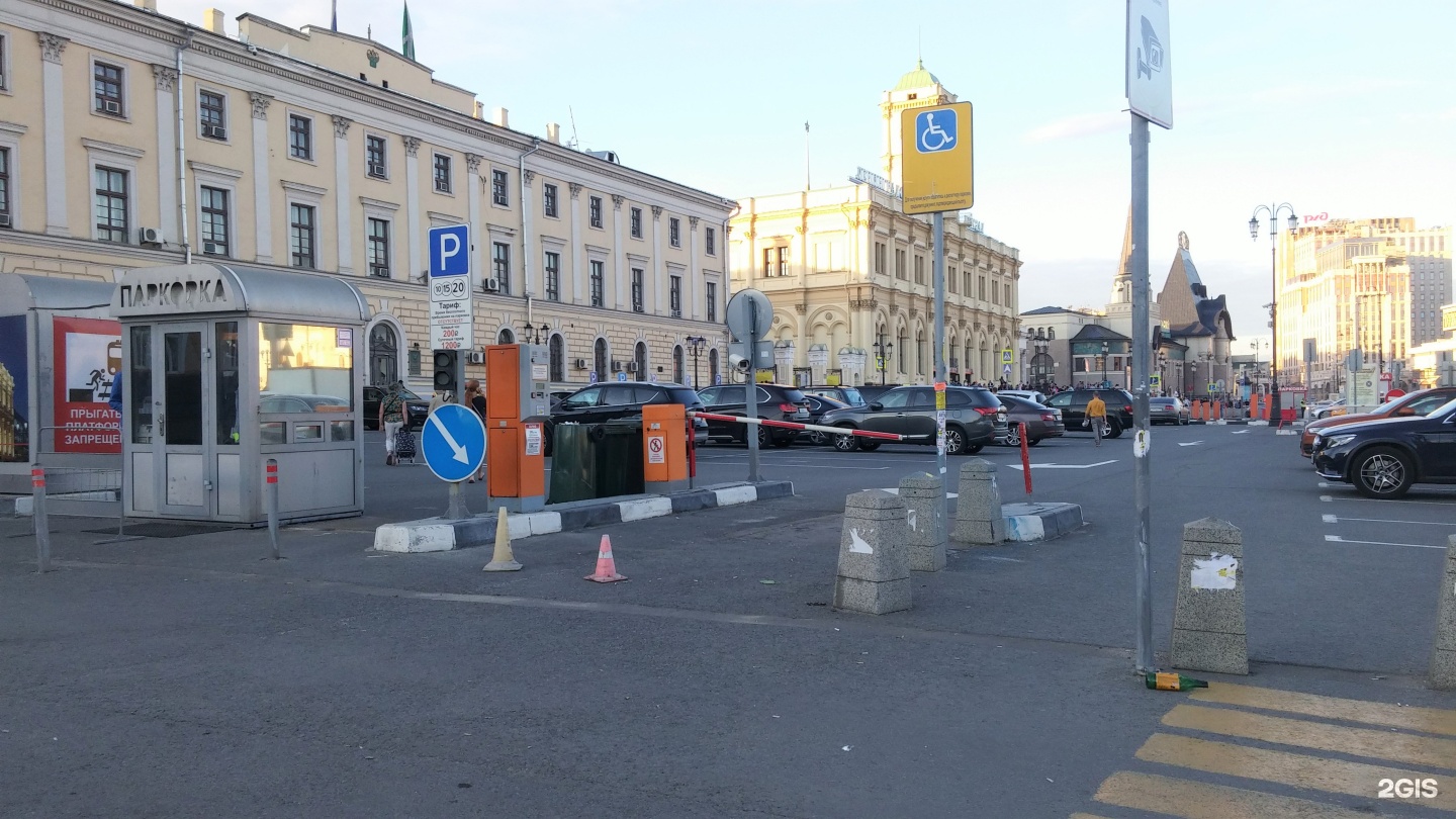 Парковка 2. Платная парковка Южный вокзал. Парковка 0307 Москва.