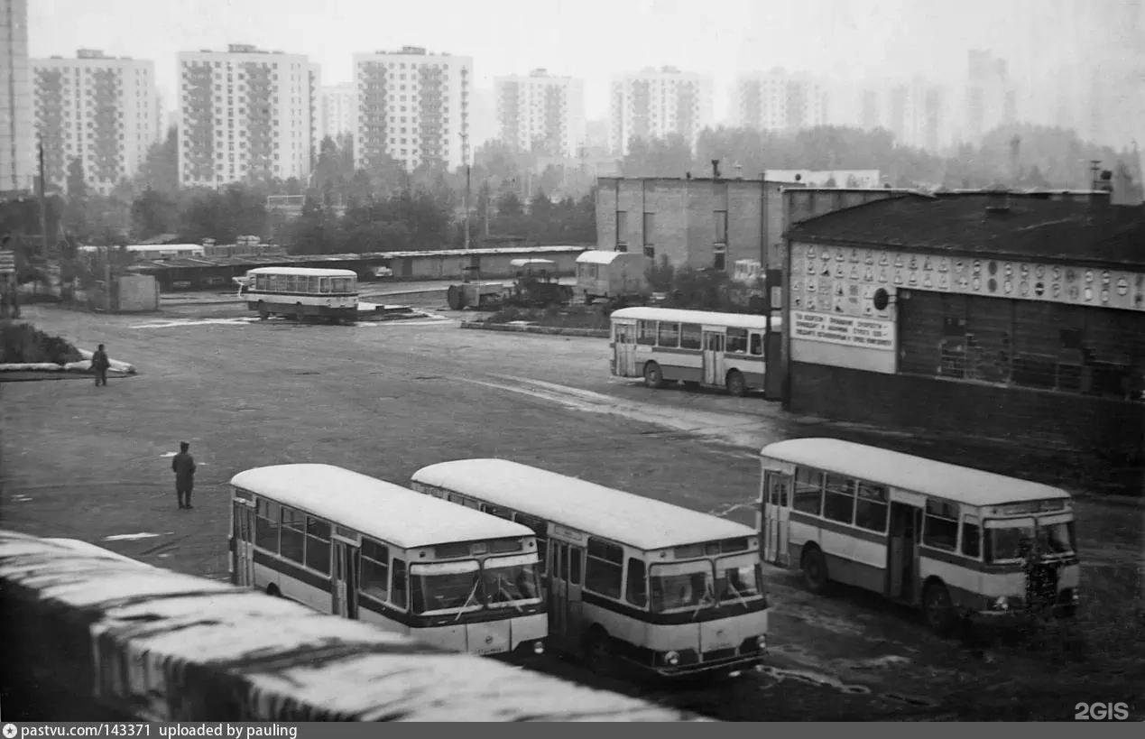 Автобусный парк автобусная ул. 1 Автобусный парк Москва. Ленинград Автобусный парк 4. 6 Автобусный парк Москва. 2 Й Автобусный парк Мосгортранс.