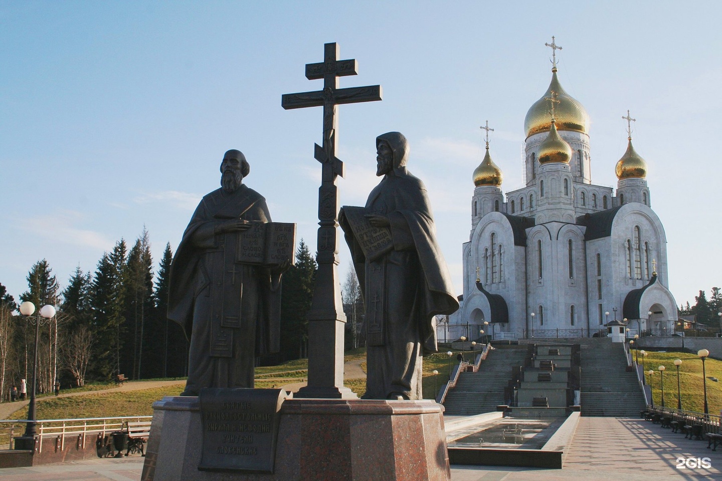 Памятники ханты мансийска фото с названиями