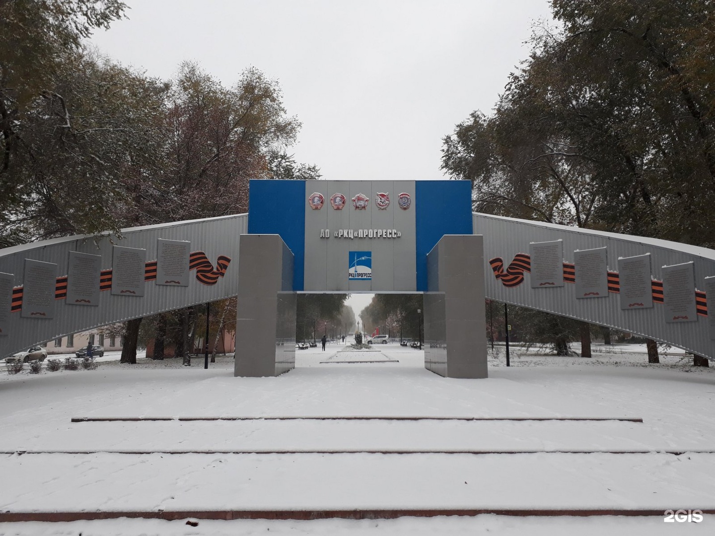 памятник путилову у кировского завода спб. памятник сырку дружба в москве. памятник ленину на кировском заводе. завод монумент. памятник у завода металлоизделий солнечногорск.