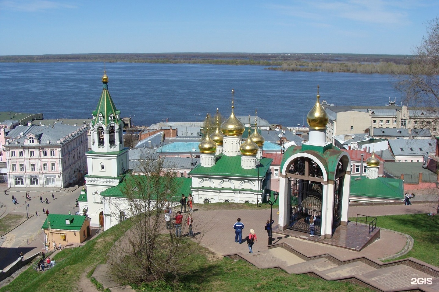 Колокол нижний новгород. Набатный колокол Нижний Новгород. Часовня колокол Нижний Новгород. Колокол у Кремля Нижний Новгород. Набатный.