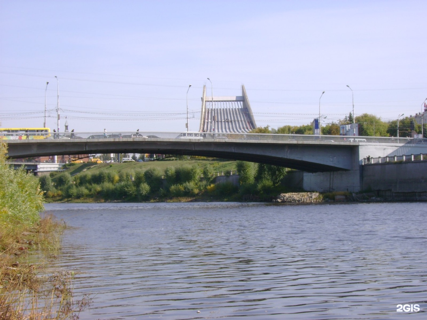 где находится ленинградский мост в омске