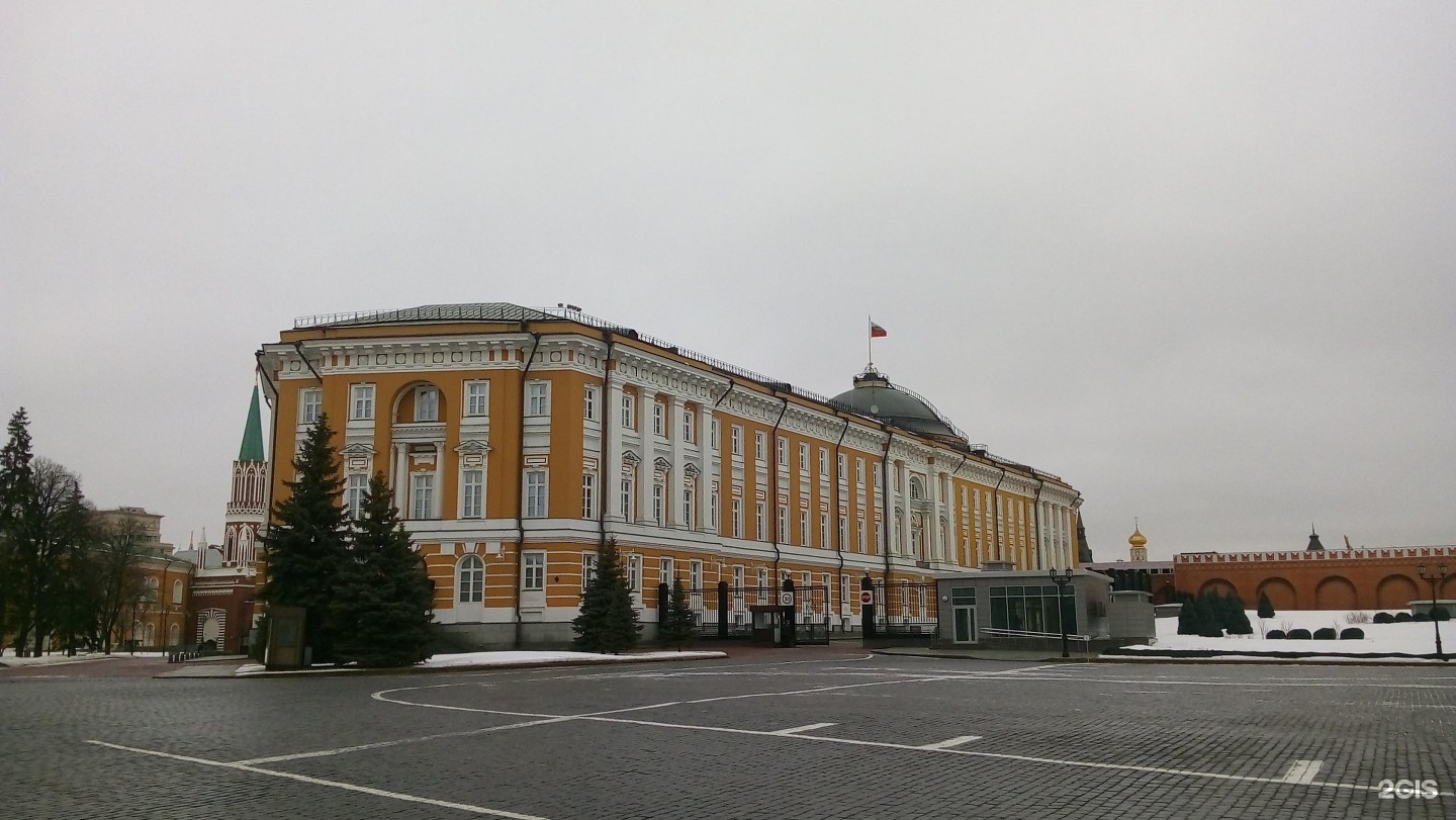 сенатский дворец в москве