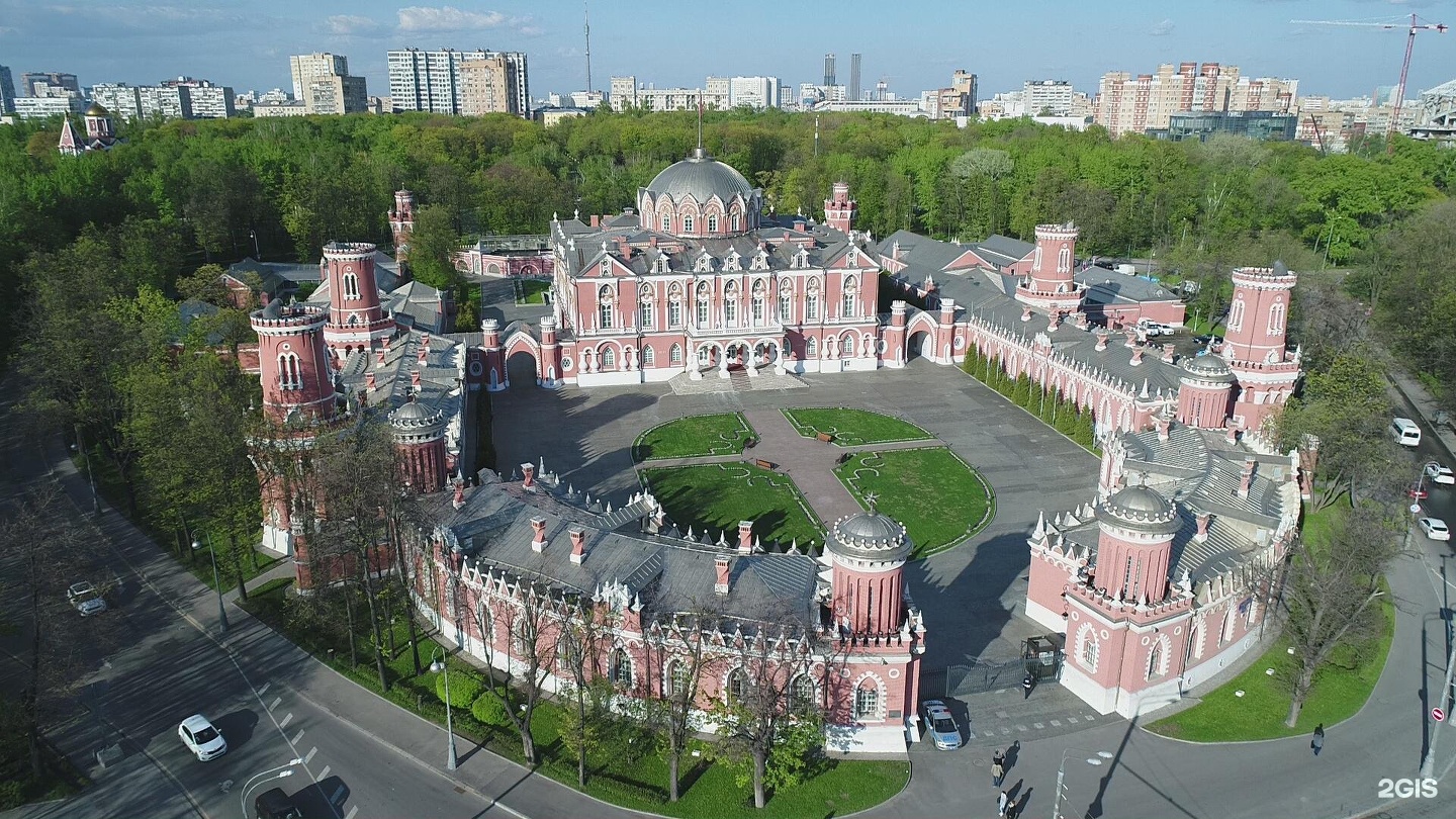 дворец путевой дворец в москве