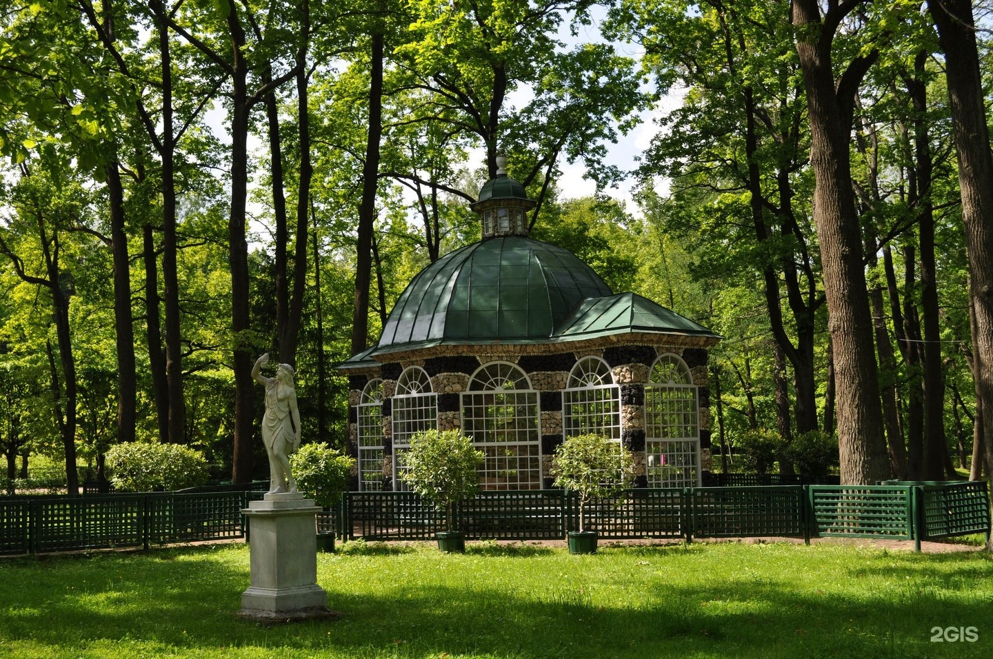 выборгский сад в санкт петербурге