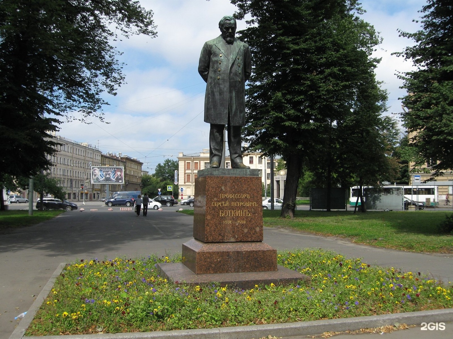 памятник есенину в санкт петербурге на улице есенина