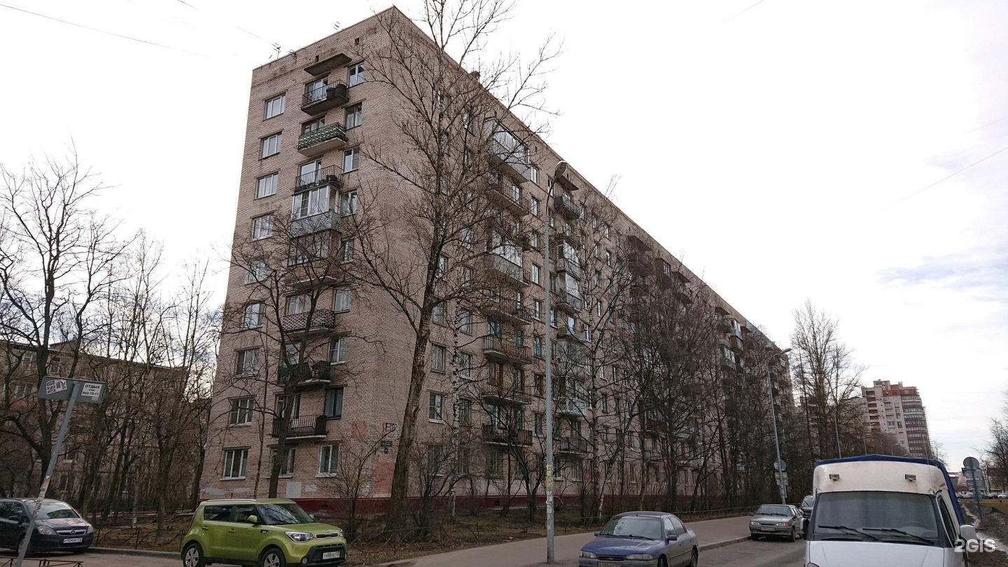 Космонавтов 82 Екатеринбург. Космонавтов 82 Санкт-Петербург. Улица Космонавтов СПБ. Космонавтов 82/2.