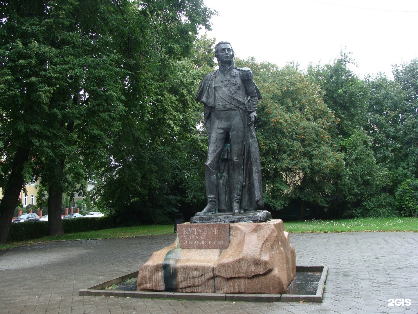 Памятник м. Памятник Кутузову в Калининграде. Кутузов Аникушин Калининград. Памятник Калининград Аникушин. Памятник Пушкину в Калининграде.