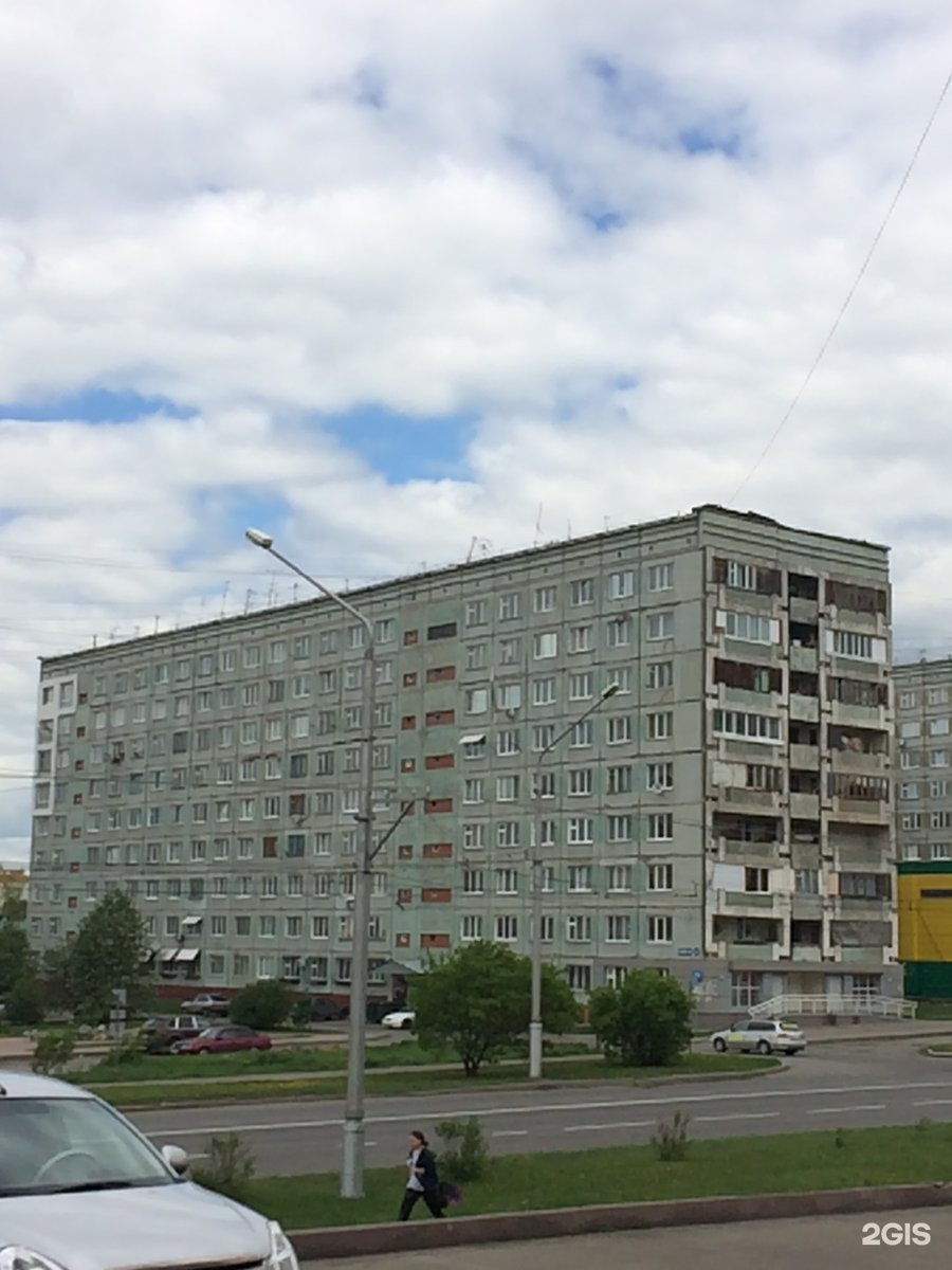Квартиры октябрьский кемерово. Октябрьский проспект 40 Кемерово. Октябрьский проспект 85 Кемерово. Октябрьский 40 Кемерово фото. Октябрьский 40 фото.