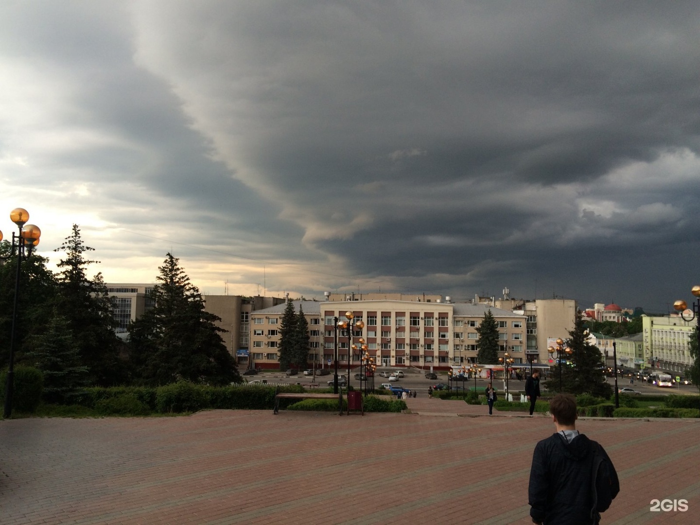 Театральная площадь липецк. Город Липецк Театральная площадь. Театральная площадь улицы Липецка. Город Липецк Театральная площадь 2009.