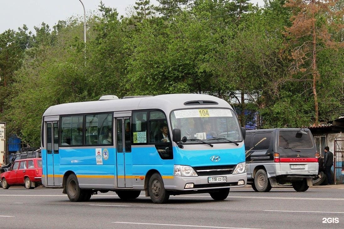 Автобус 104 б класса серпухов. Автобус Хендай Алматы. Автобусы Алматы. Автобус 118. Маршрутки Алматы.