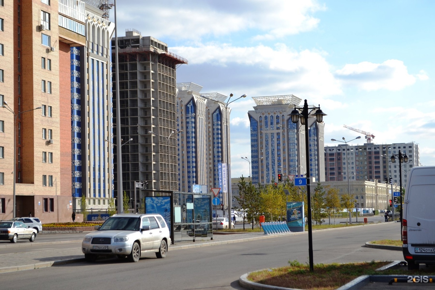 Г астана ул. Нурсултан Астана улицы. Millennium Park, Казахстан, Нур-Султан (Астана), улица Касыма Аманжолова, 28/1. Миллениум парк-2. ЖК Миллениум парк.