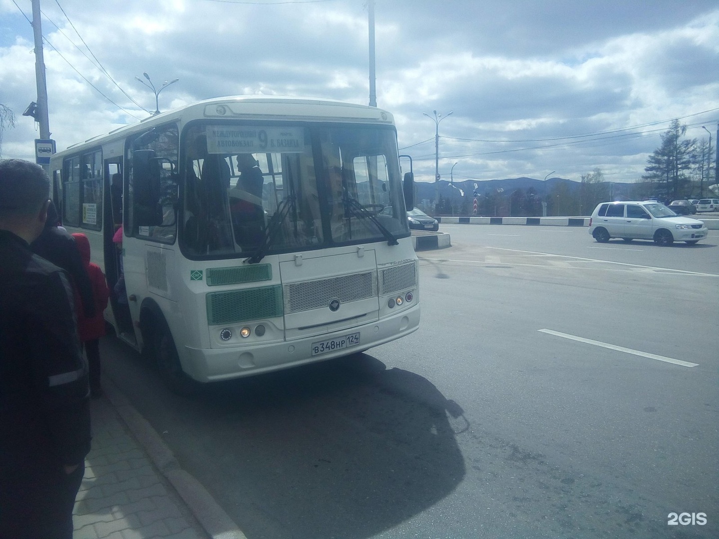 61 автобус красноярск. Автобус 9 Красноярск. Автобус 61 Красноярск. Автобус 009 Красноярск. Автобус 9 Красноярск маршрут.