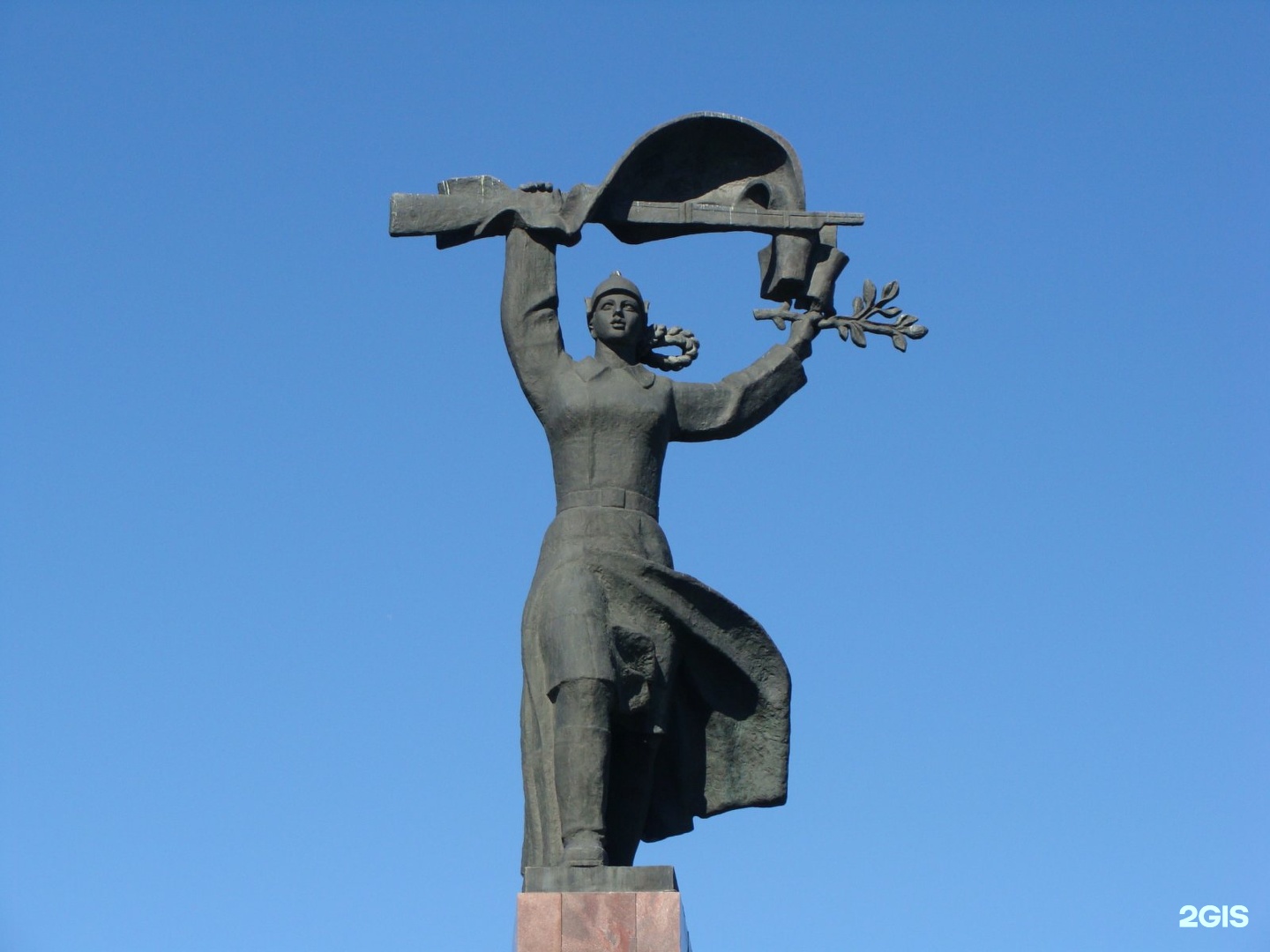 Памятник героям гражданской войны в орле фото