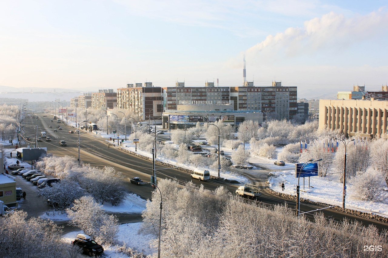 Кольский 131 Мурманск. Проспект Кольский зимой. Мурманск больница Севрыба зимой вид с Кольского проспекта. Картинку город Мурманск Кольский 131 а.