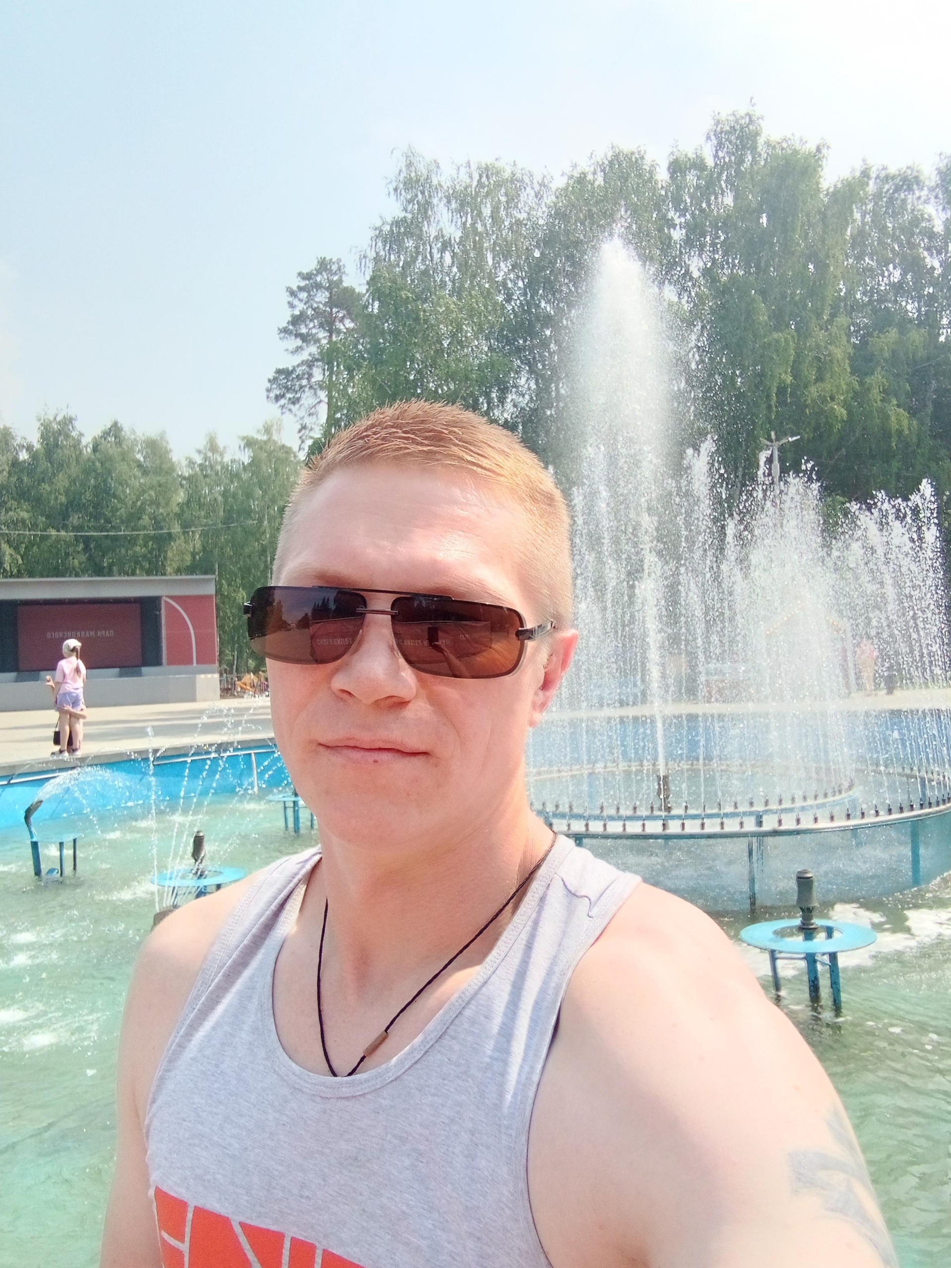 Магнит косметик, магазин косметики и бытовой химии, Active Park, Сулимова,  46, Екатеринбург — 2ГИС