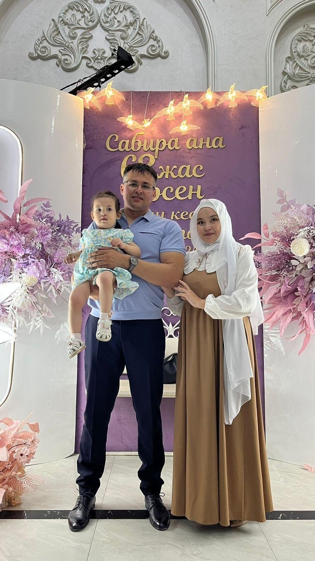 Башқұрт әйелдерімен онлайн порно Эмо лесбиянкалардың суреттері