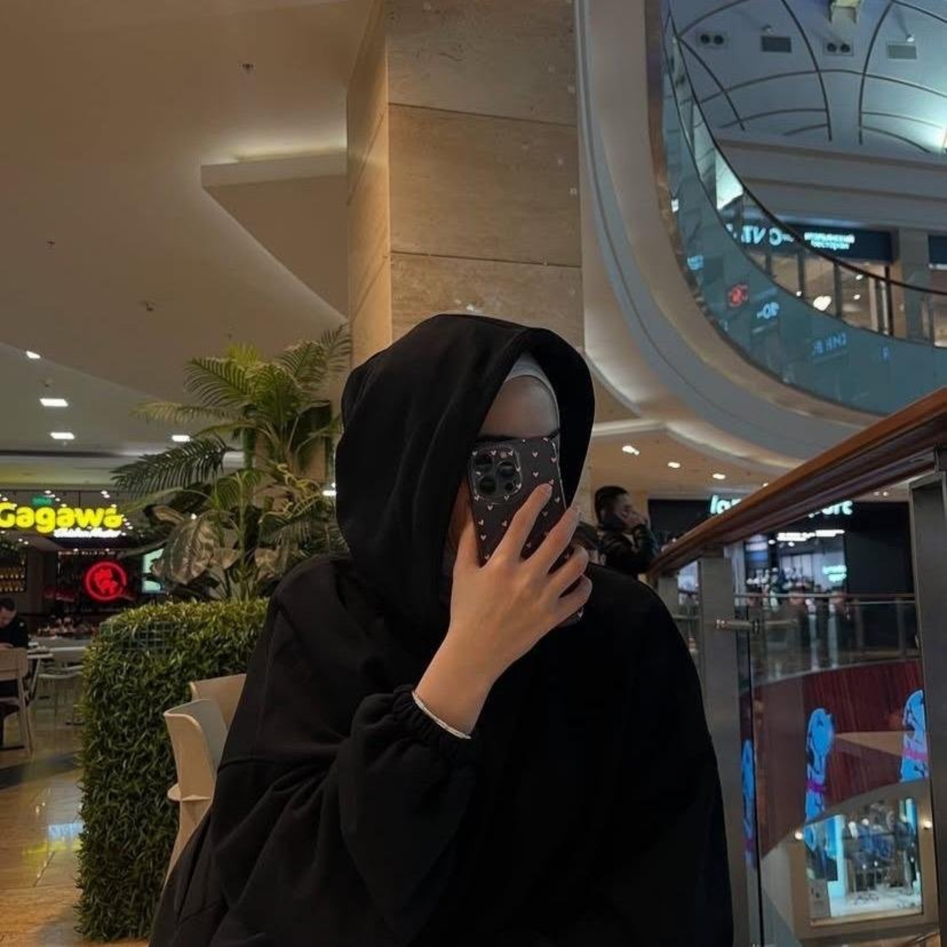 Қазақ әйелінің жасырын камерасы