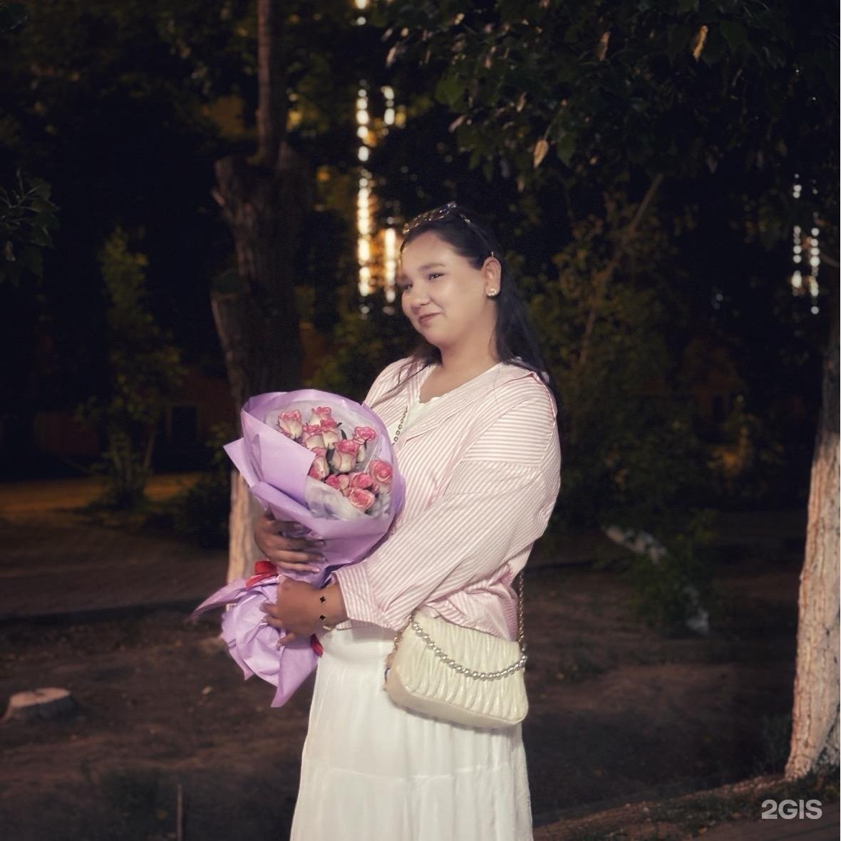 Камера алдында жетілген әйел