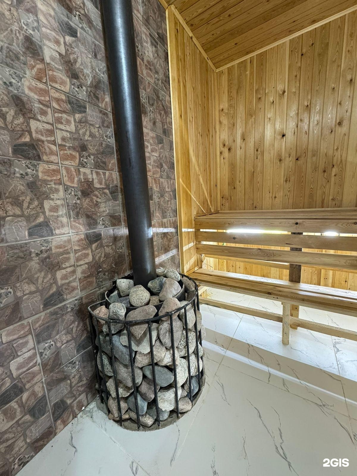 banya_baiserke