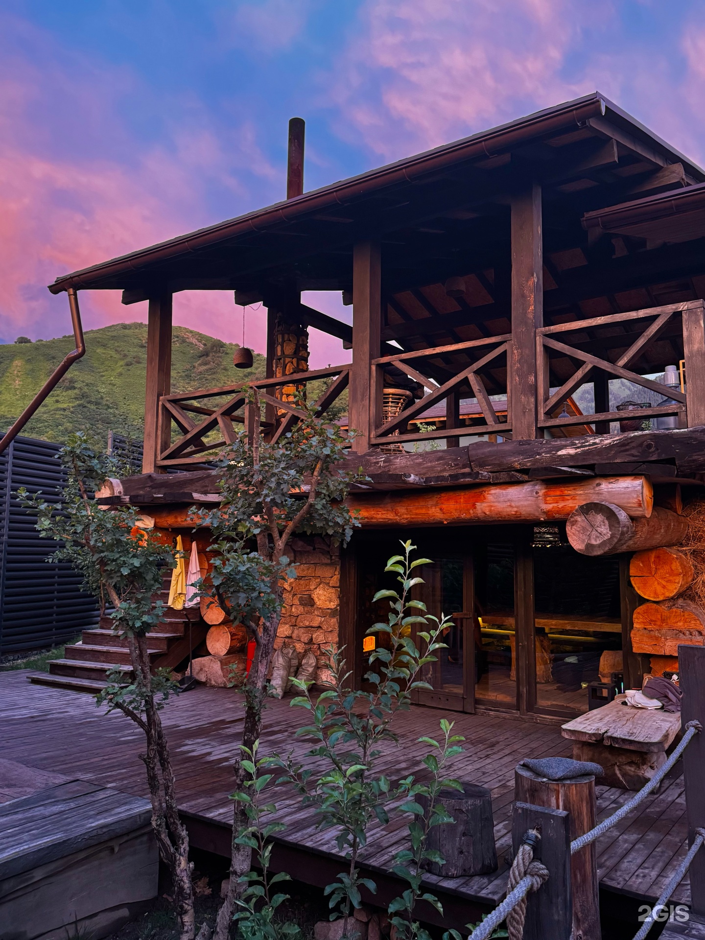 Top Hill Resort