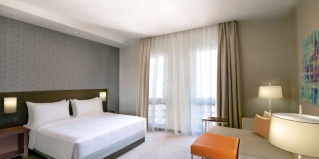 Dubai: Отель Hyatt Place Dubai Wasl District