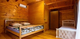 Алахадзы: Гостевой дом Алахадзы