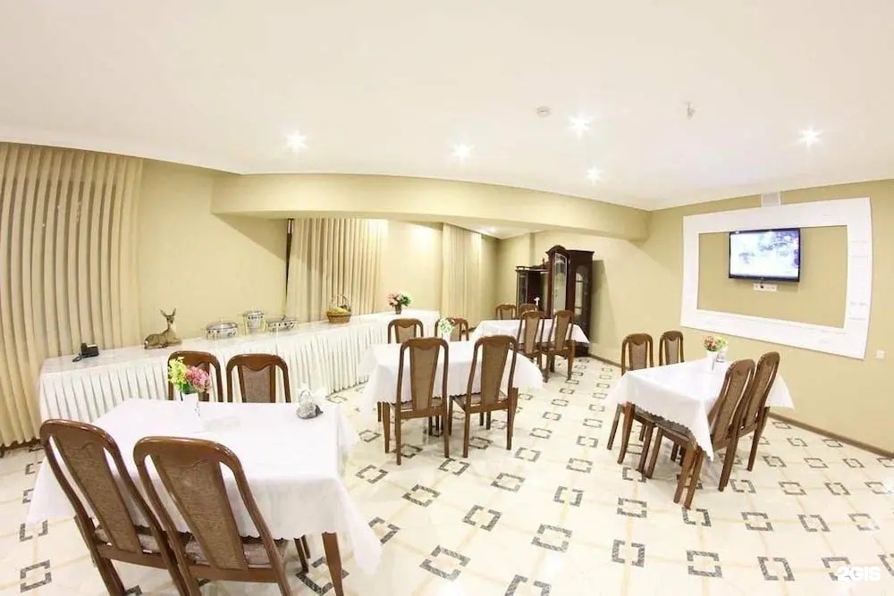 Sky Luxe Hotel