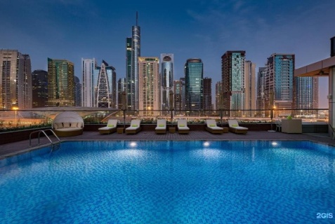 Dubai: Отель Millennium Place