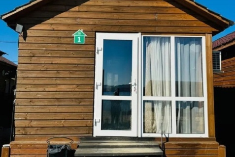 Волчанец: Коттедж Уют