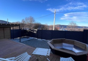 Коттедж Las Nubes village на плато Лаго-Наки