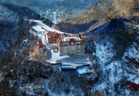 Отель Крылья-Абрау в Абрау-Дюрсо