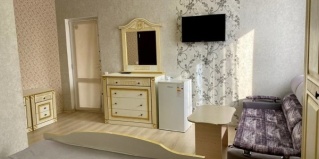 Анапа: Гостевой дом Артик