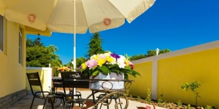 Гячрыпш: Отель Лазурь