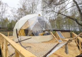 Глэмпинг Holidays Forest в Челябинской области