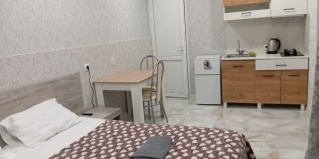 Адлер: Гостевой дом Изумрудные студии